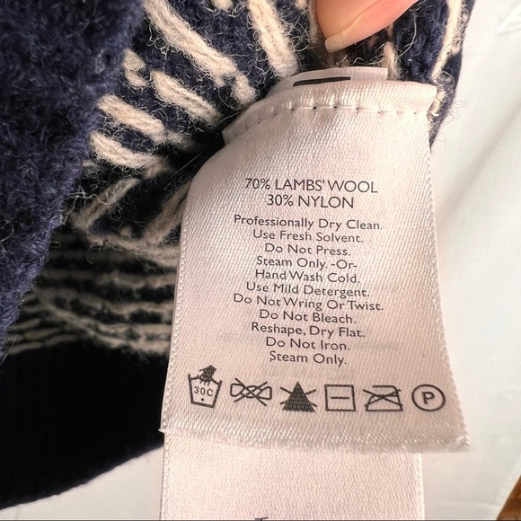 Eddie Bauer Cardigan Sweater Womens S Full Zip Wool Blend Blue Nordic Heart Knit - Picture 11 of 12